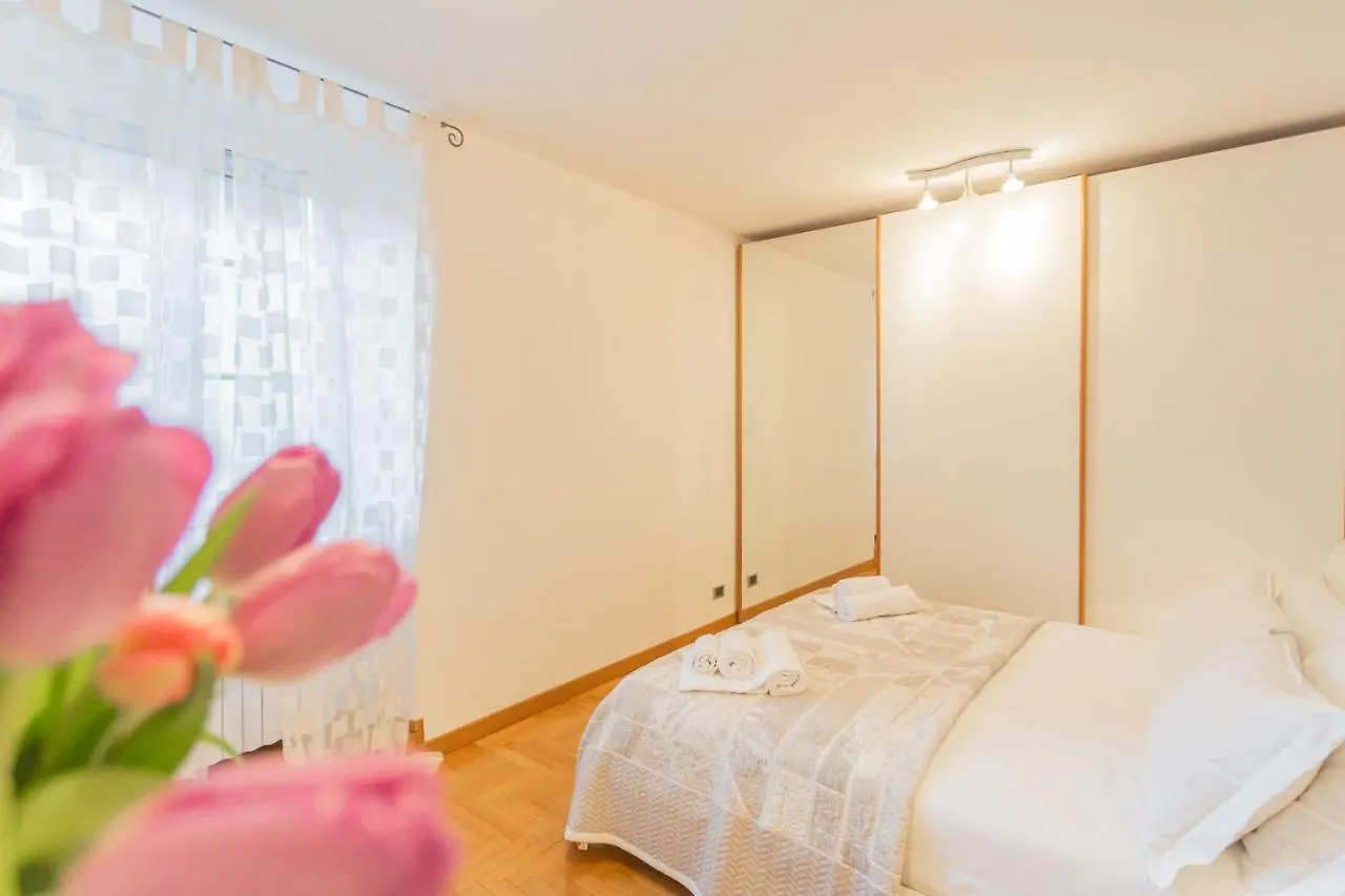 Volta Apartment By Rent All 코모 0*,